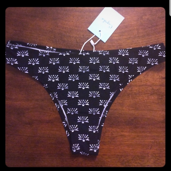 NWT Cupshe Swim Bottom - Picture 1 of 4